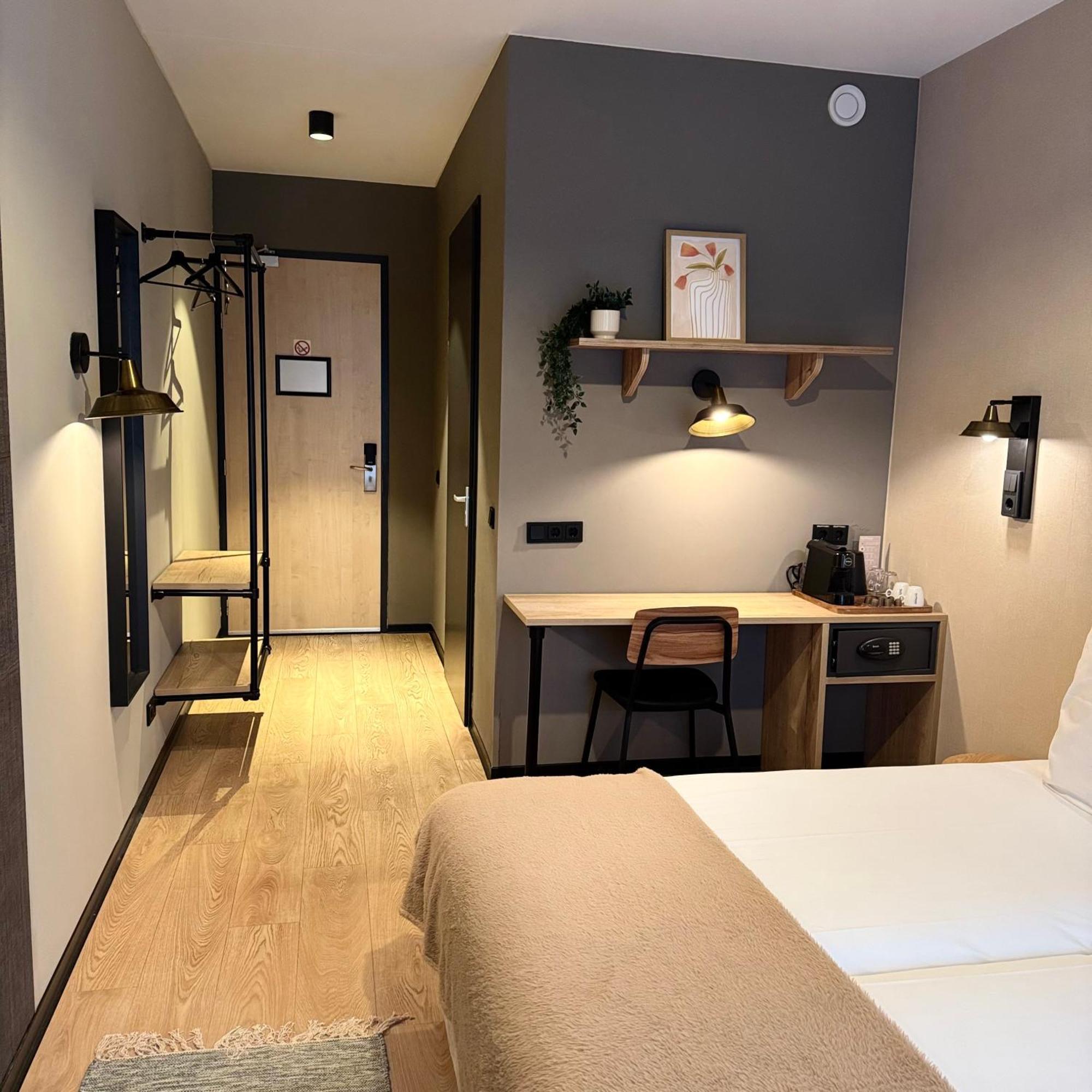 Hotel Emilia Kaatsheuvel Luaran gambar