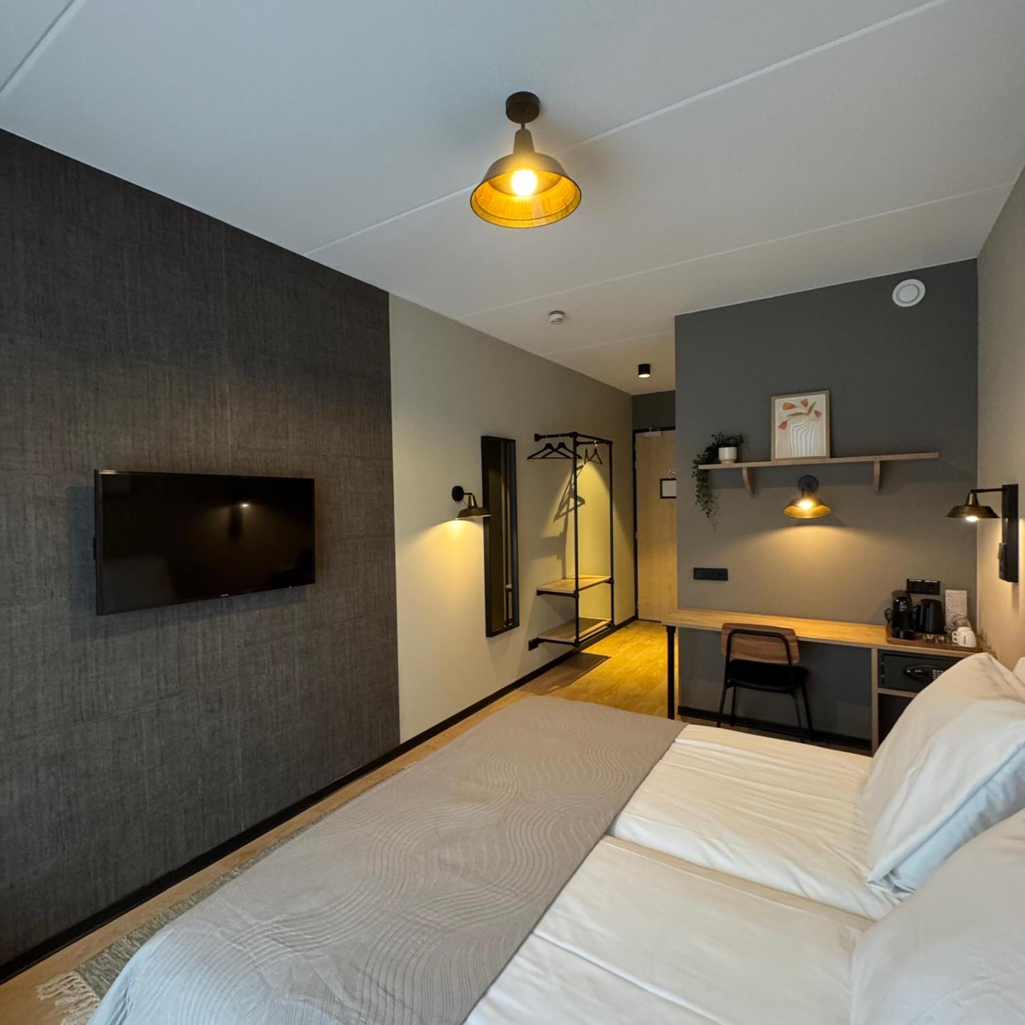 Hotel Emilia Kaatsheuvel Luaran gambar