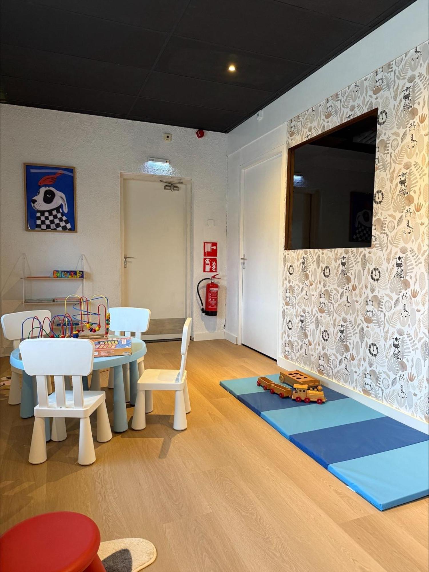Hotel Emilia Kaatsheuvel Luaran gambar