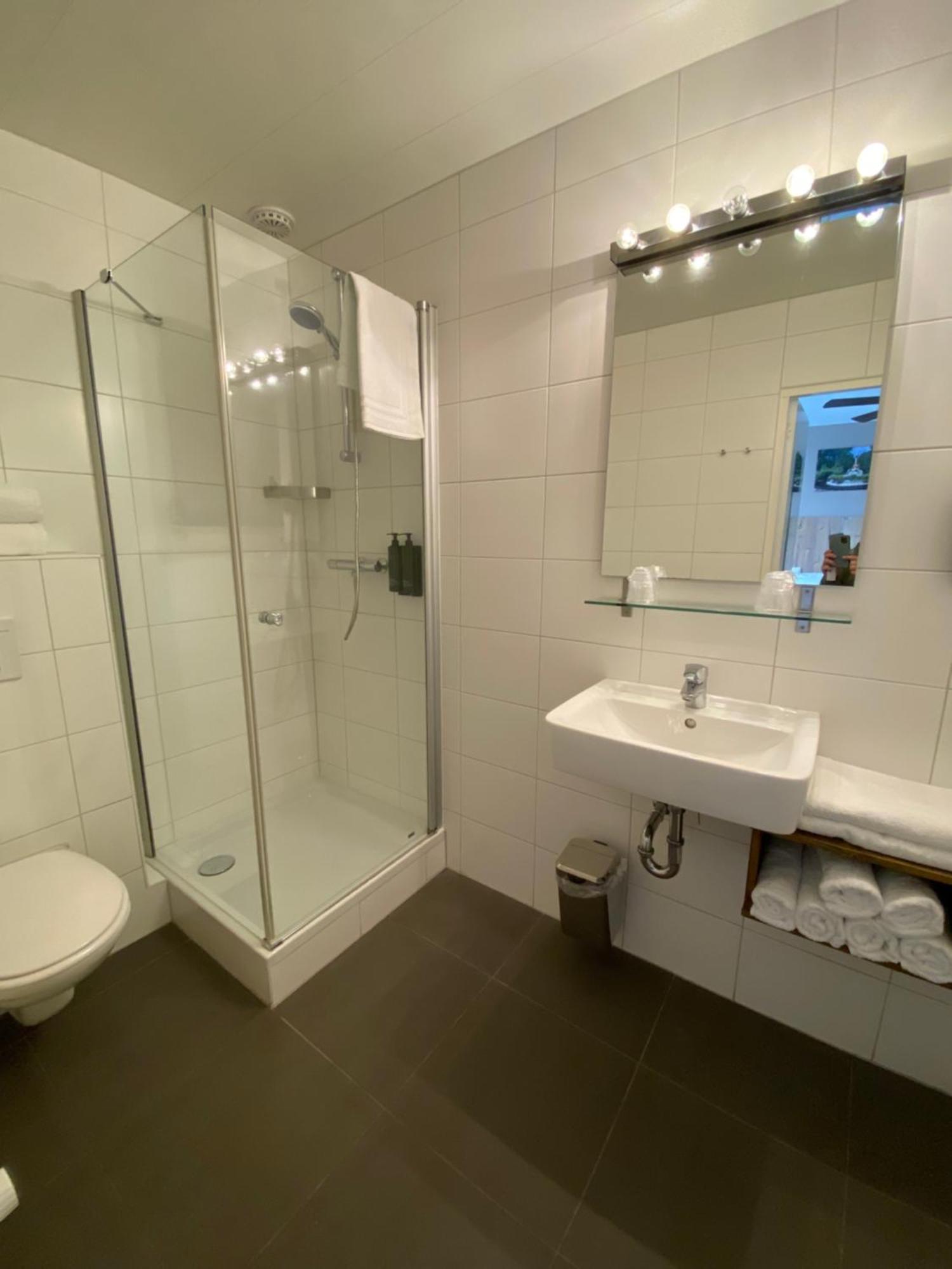 Hotel Emilia Kaatsheuvel Luaran gambar